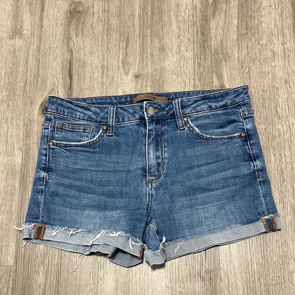 Joes Jeans Womens Blue Denim Cuffed Raw Hem Shorts Medium Wash Size 28